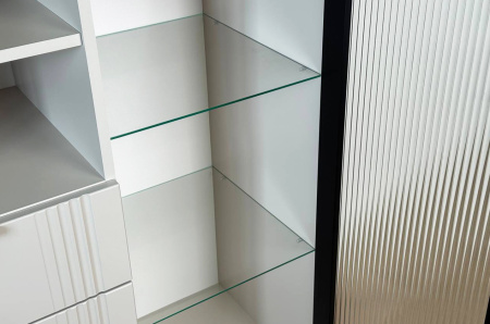 Комод 2 Рич со стеклом кашемир/фрапучино матовый/черный