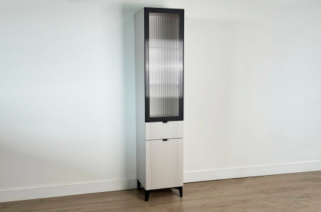 Шкаф однодверный со стеклом Рич кашемир/фрапучино матовый/черный